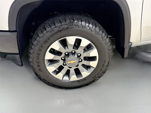 Used 2023 Chevrolet Silverado 2500 Custom w/ Custom Convenience Package image 28