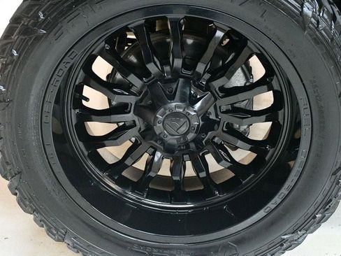 Used 2021 Chevrolet Silverado 1500 LT Trail Boss w/ Convenience Package II image 17