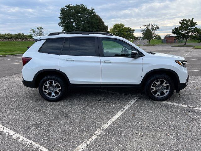 Used 2023 Honda Passport TrailSport image 12