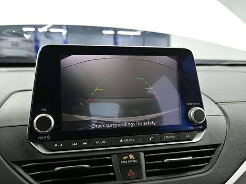 Used 2019 Nissan Altima 2.5 SV image 9