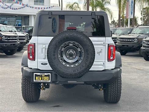 New 2025 Ford Bronco Outer Banks w/ Sasquatch Package image 5