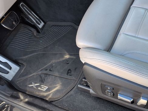 Used 2019 BMW X3 M40i w/ Driving Assistance Package image 17