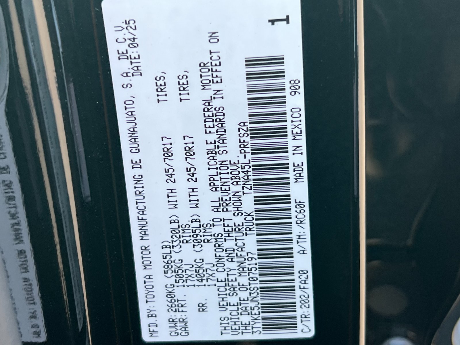 Used 2025 Toyota Tacoma SR AWD/4WD image 26
