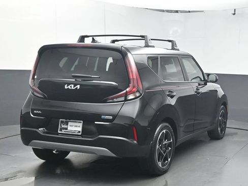 Used 2025 Kia Soul EX FWD image 7