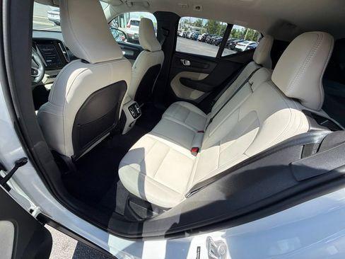 Used 2024 Volvo XC40 B5 Ultimate w/ Climate Package AWD/4WD image 5