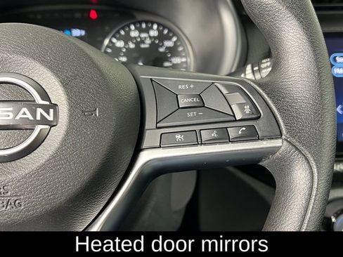 Used 2022 Nissan Kicks SV image 10