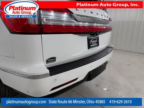 Used 2020 Lincoln Navigator Black Label w/ Cargo Convenience Package AWD/4WD image 51