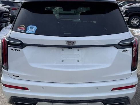 Used 2023 Cadillac XT6 Sport image 3