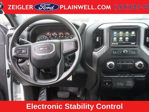 Used 2022 GMC Sierra 3500 Pro w/ Convenience Package RWD image 14