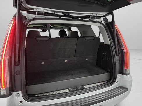 Used 2019 Cadillac Escalade Premium Luxury AWD/4WD image 7