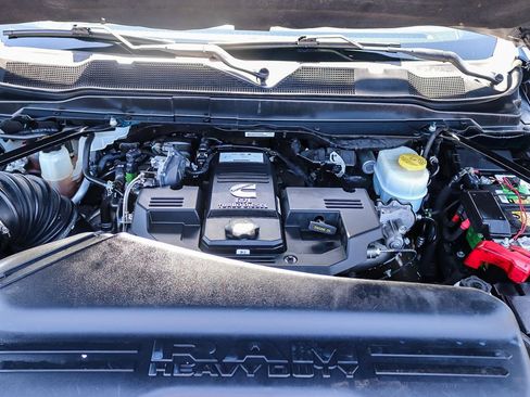 Used 2022 RAM 2500 Limited AWD/4WD image 33