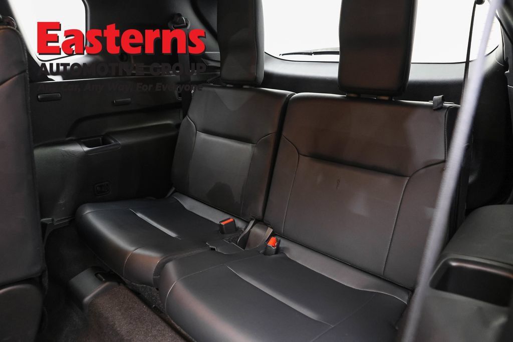 Used 2024 Mitsubishi Outlander SE AWD/4WD image 25