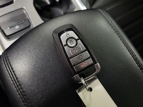 Used 2022 Ford Edge SEL w/ Convenience Package AWD/4WD image 15