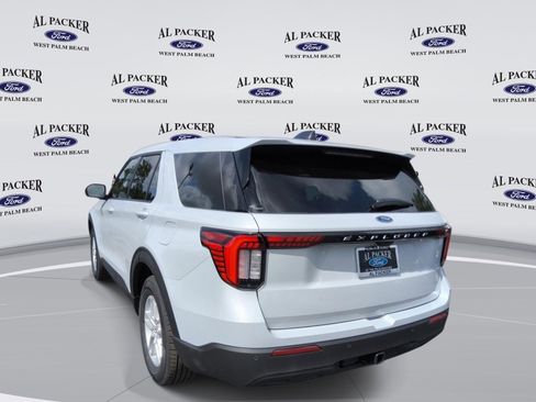 New 2026 Ford Explorer Active image 3