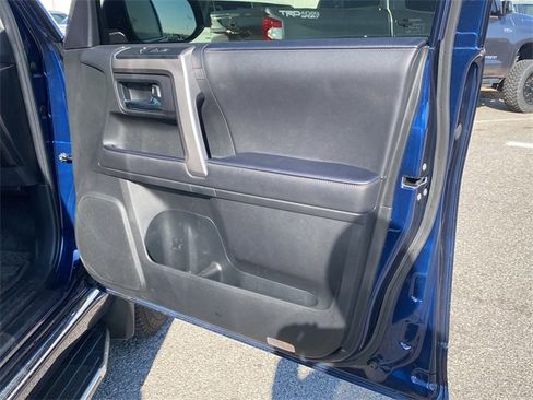 Used 2023 Toyota 4Runner Limited image 10