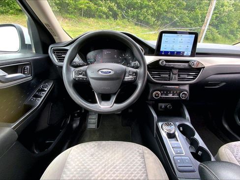 Used 2020 Ford Escape SE FWD image 5