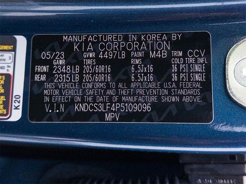 Used 2023 Kia Niro EX image 27