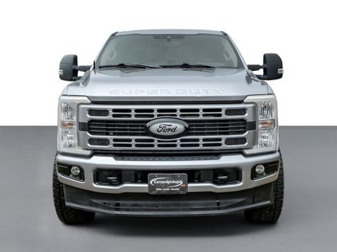 Used 2023 Ford F250 XLT AWD/4WD image 4