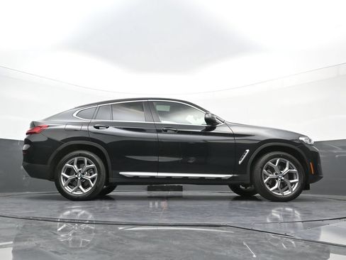 Used 2025 BMW X4 xDrive30i AWD/4WD image 28