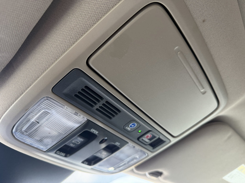 Used 2023 Honda Odyssey Elite image 13