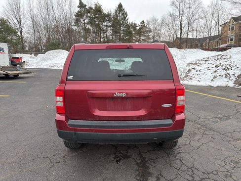 Used 2014 Jeep Patriot Latitude image 6
