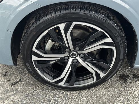 Used 2024 Volvo S60 B5 Plus image 10