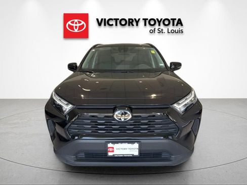 Used 2025 Toyota RAV4 XLE image 8