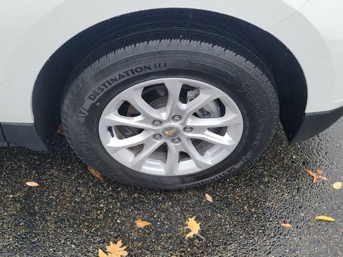 Used 2021 Chevrolet Equinox LS image 15