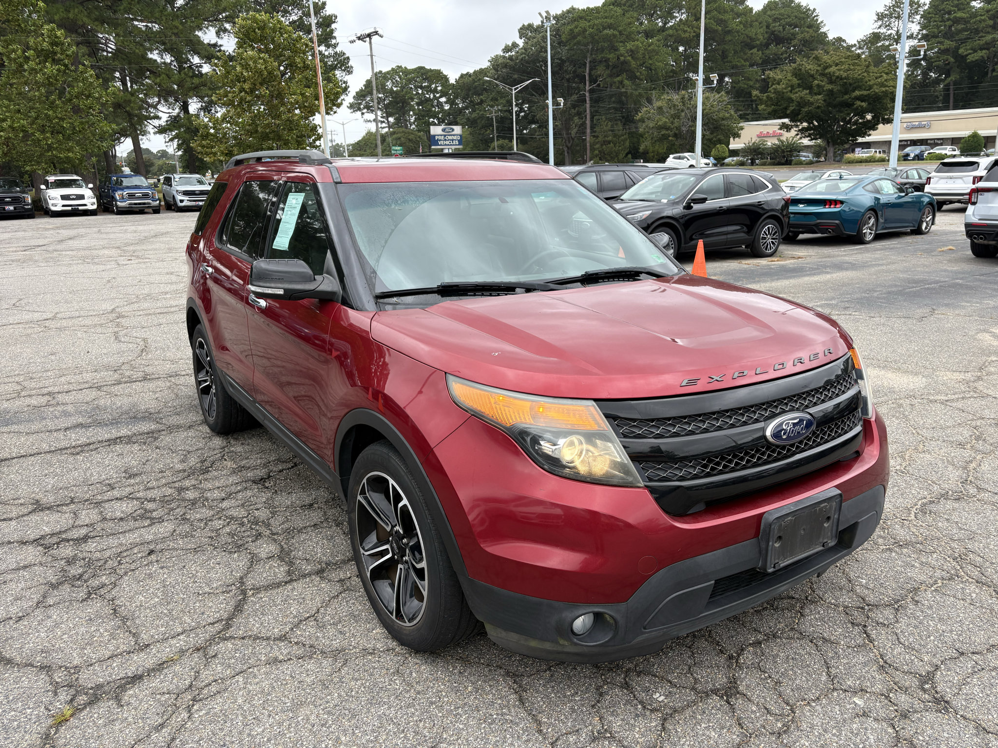 Used 2014 Ford Explorer Sport w/ Equipment Group 401A AWD/4WD image 3