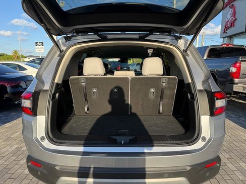 Used 2025 Honda Pilot EX-L image 7