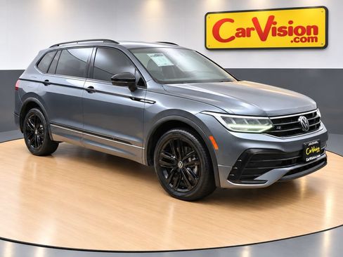 Used 2022 Volkswagen Tiguan SE R-Line FWD image 1