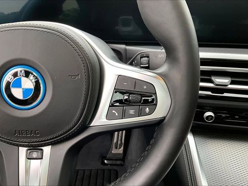 Certified 2024 BMW i4 eDrive40 w/ M Sport Package RWD image 26