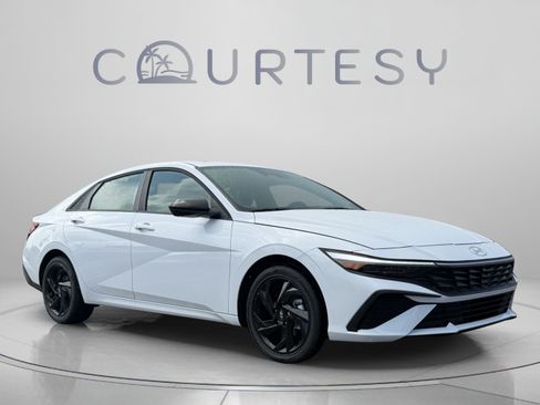 New 2026 Hyundai Elantra SEL Sport FWD image 7
