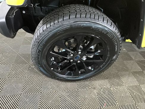 Used 2024 Jeep Wrangler Unlimited Sahara AWD/4WD image 10