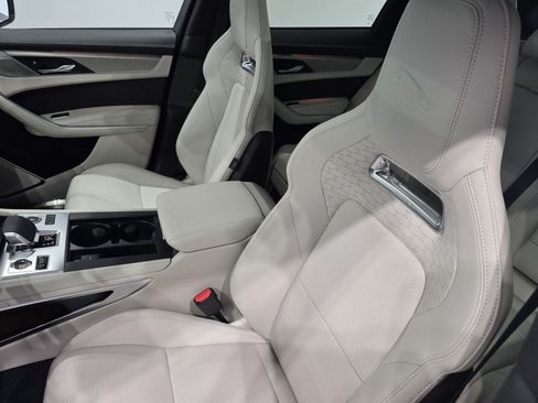 New 2026 Jaguar F-PACE R-Dynamic S AWD/4WD image 8