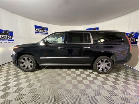 Used 2015 Cadillac Escalade ESV Premium image 13