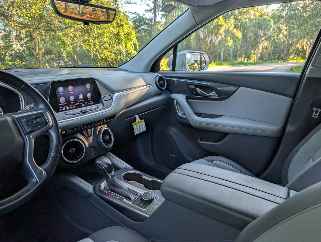 Used 2019 Chevrolet Blazer LT w/ Sound & Technology Package FWD image 14