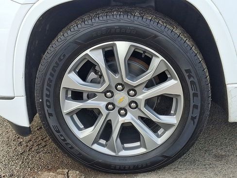 Used 2020 Chevrolet Traverse Premier w/ LPO, Floor Liner Package image 33