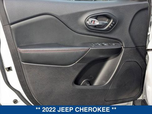 Used 2022 Jeep Cherokee Trailhawk w/ Sun, Sound & Nav Group image 10
