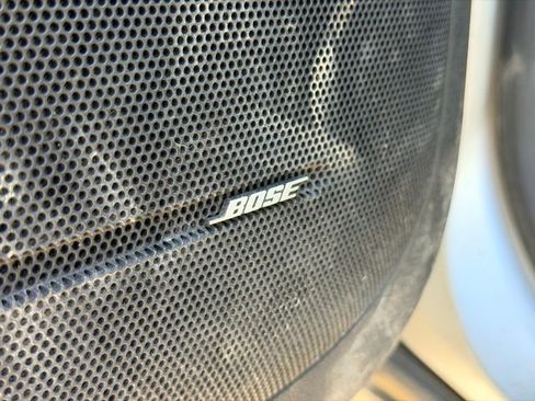 Used 2012 Chevrolet Traverse LT image 18