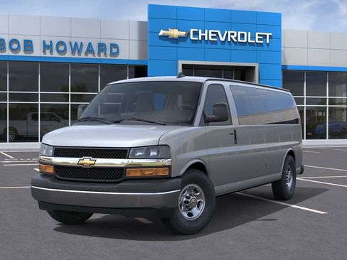 New 2026 Chevrolet Express 3500 LT w/ LT Preferred Equipment Group RWD image 6