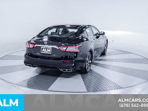 Used 2023 Nissan Maxima SL FWD image 9