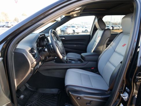 Used 2024 Dodge Durango GT image 19