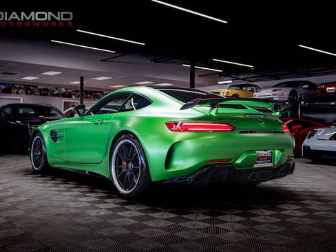 Used 2018 Mercedes-Benz AMG GT R image 2
