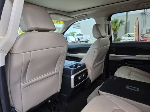 Used 2024 Ford Expedition Max Limited RWD image 12
