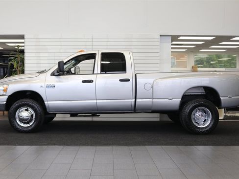 Used 2007 Dodge Ram 3500 Truck SLT w/ Quad Cab Big Horn Value Group AWD/4WD image 4