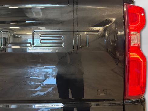 Used 2021 Chevrolet Silverado 1500 LT Trail Boss w/ Convenience Package II AWD/4WD image 48
