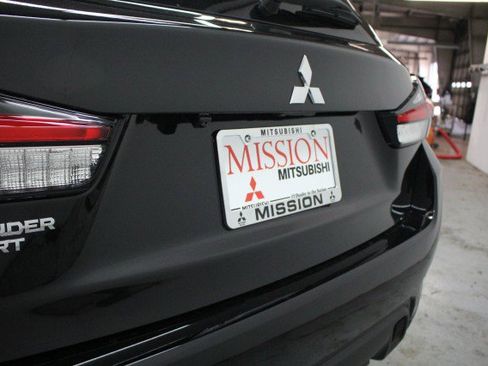 New 2026 Mitsubishi Outlander Sport ES image 4