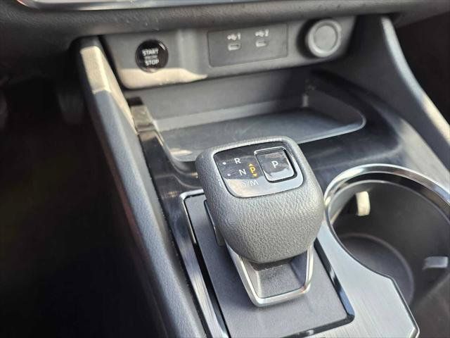 Used 2025 Nissan Rogue SV AWD/4WD image 31