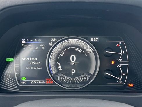 Used 2022 Lexus UX 250h w/ Premium Package image 40